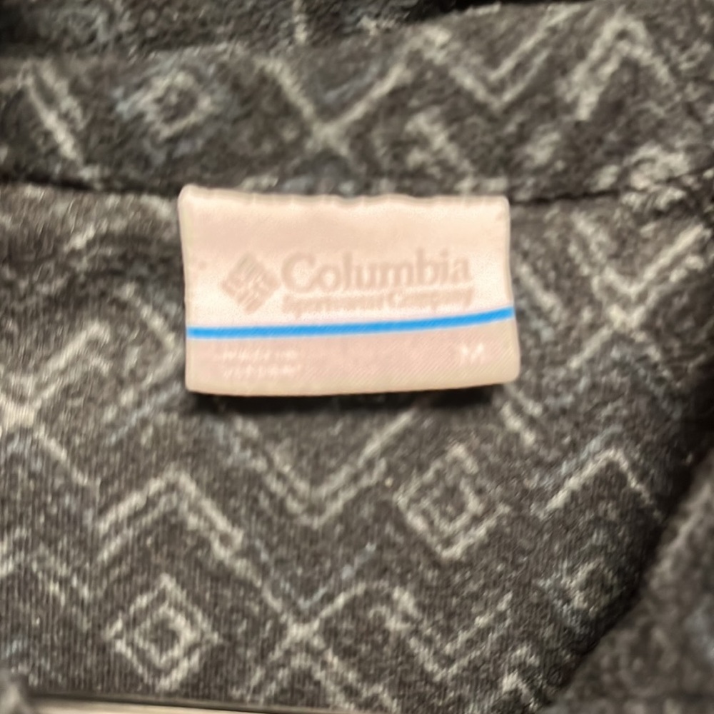Columbia black patterned half zip up fleece. Size M - Picture 4 of 5